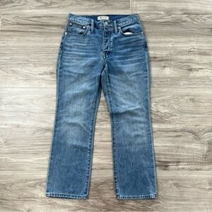 Madewell Petite Rigid Slim Demi-Boot Jeans in Banter Wash Size 25P
